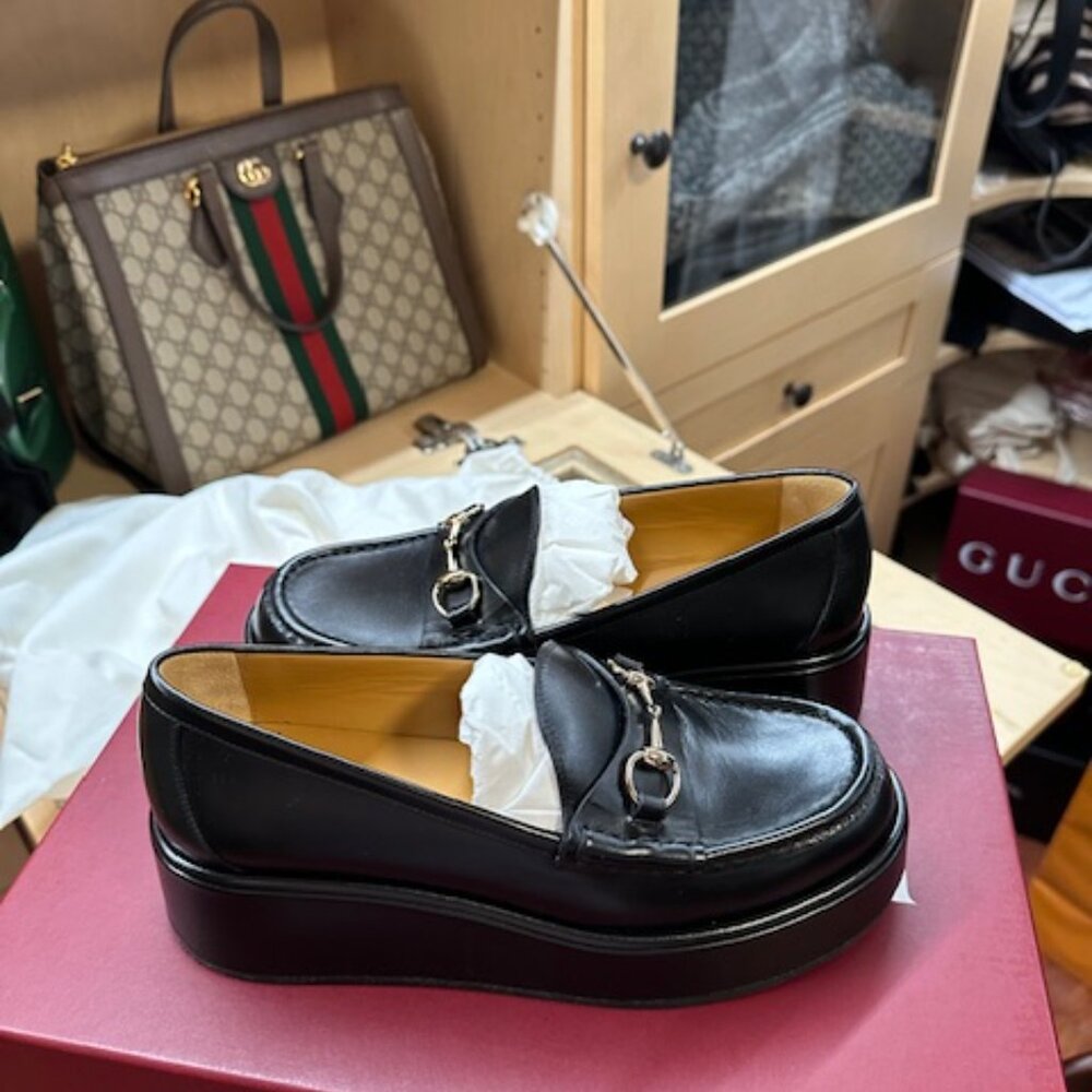 Gucci Black Size 7.5 Horse-bit Accent Leather Loafers Brand New in Box